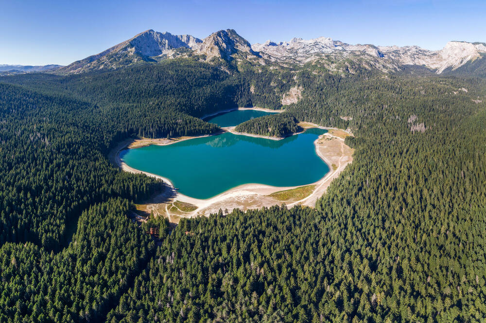Black Lake: Where the Mountain Whispers in Silence
